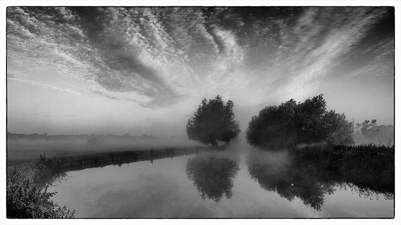 Morning Mist - River Stour.jpg - Morning Mist- River Stour